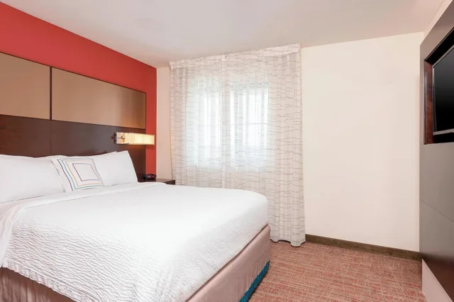 جناح لذوي الإعاقة، RESIDENCE INN AKRON SOUTH/GREEN 1/9