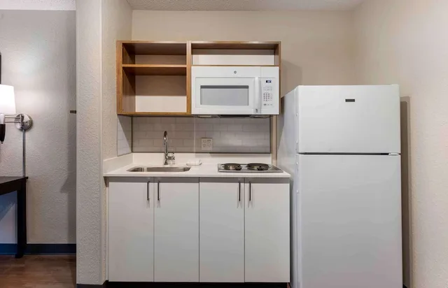 استوديو بسرير كينج، Extended Stay America Premier Suites - Miami - Coral Gables 4/4