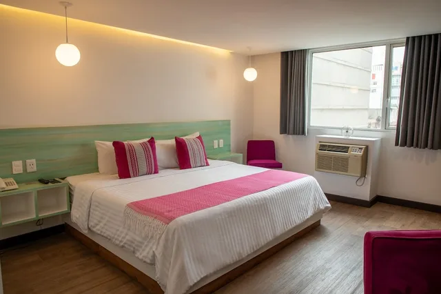 غرفة ديلوكس بسرير كينج، Hotel Fontan Reforma 3/10