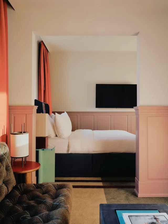Studio, Suite, King Bed, Sofa, The Dean Berlin 3/4