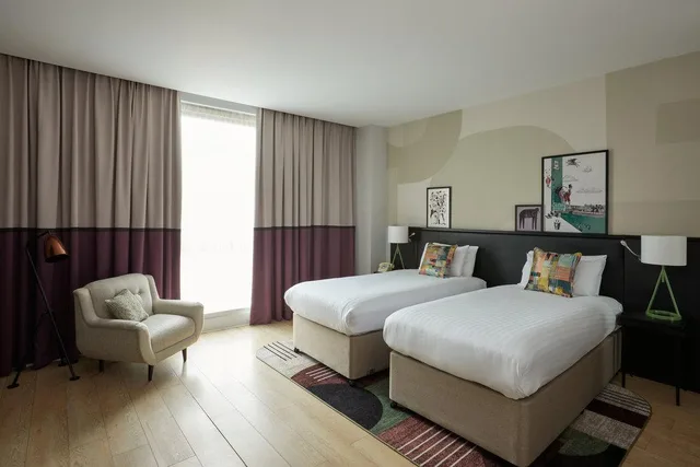 Premium, Twin Beds, Indigo Hotel Newcastle 1/2