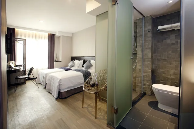 غرفة ديلوكس بسرير مزدوج، M1 HOTEL NORTH POINT 6/8