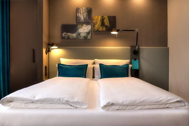 غرفة بسرير مزدوج، Motel One Amsterdam-Waterlooplein 2/5
