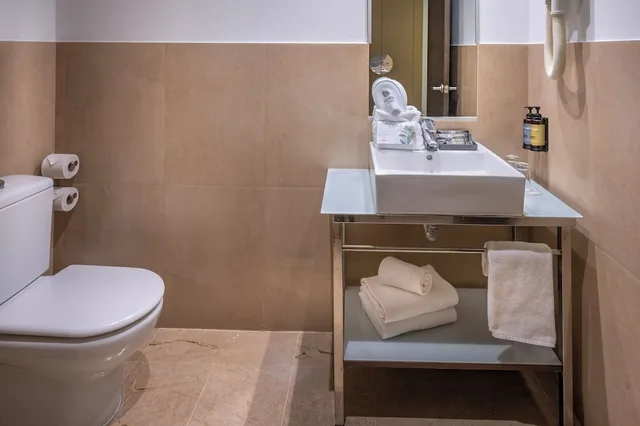 غرفة كومفورت بسريرين منفصلين، Hotel SERHS Del Port 9/10