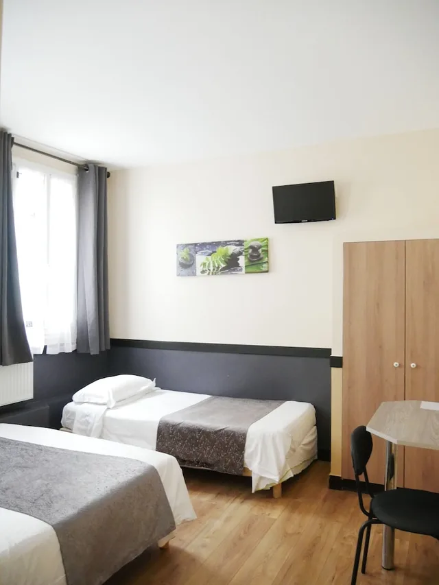 غرفة ثلاثية بسرير مزدوج وسرير فردي، Hotel des Bains 8/10
