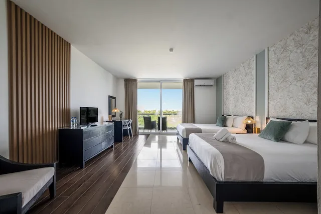 Luxury, 2 Double Beds, Playa Blanca Beach Resort - All Inclusive 4/6