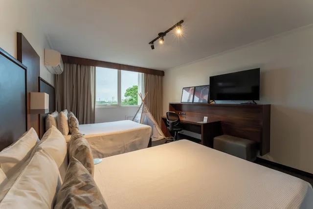 غرفة ديلوكس بسريرين مزدوجين، Hotel Deville Business Maringa 3/10