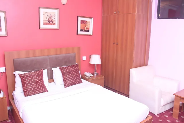 جناح غراند بزنس بسرير كينج، Grand Ibro Hotel Annex 2/2