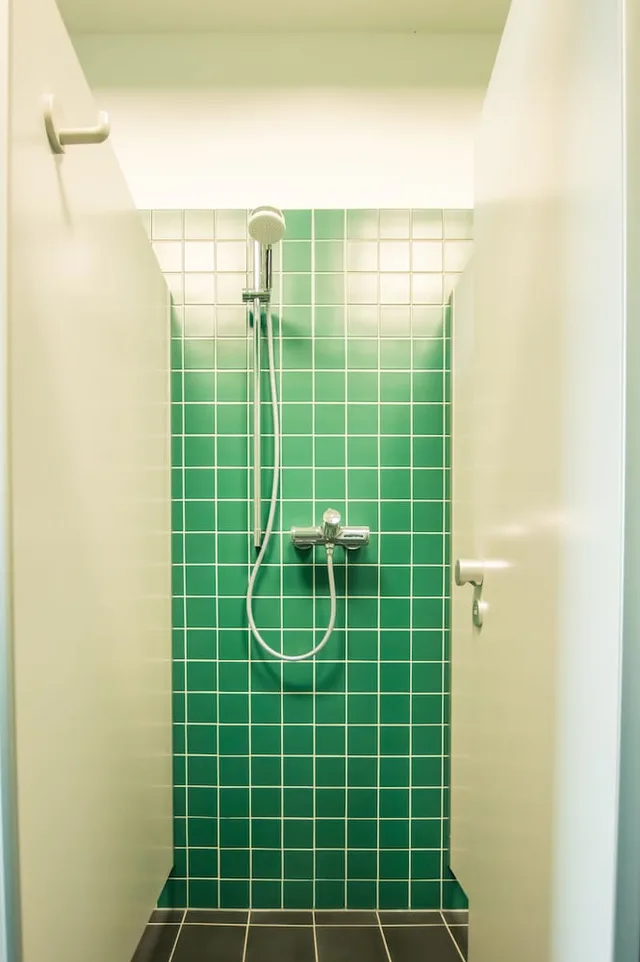 غرفة رباعية بأربعة أسرّة بمطبخ، NEOHOSTEL BERLIN 3/3