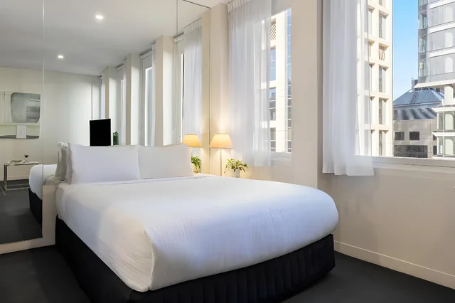 Cosmo, Apartment، Oaks Melbourne on Collins Suites 1/1
