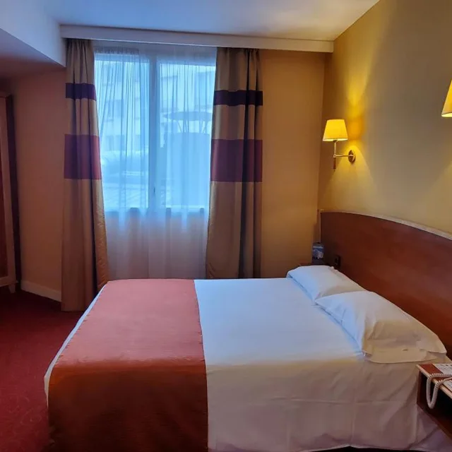 غرفة بسرير مزدوج، Hotel Vauban 3/10