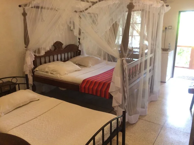 Deluxe, Cabana, King Bed، Flower Garden Hotel 2/5