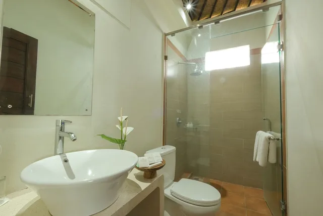 غرفة ديلوكس بسرير مزدوج أو سريرين منفصلين بإطلالة على الحديقة، Inata Bisma Resort Spa Ubud 4/4