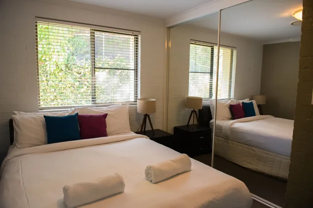 شقة بسرير كوين وسريرين منفصلين، The Oasis Apartments and Treetop Houses 2/8