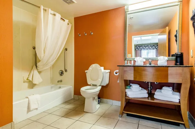 غرفة قياسية بسرير كينج، Quality Inn Lumberton 10/10
