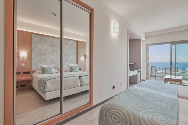 غرفة بسريرين منفصلين، Gloria Palace San Agustin 2/4