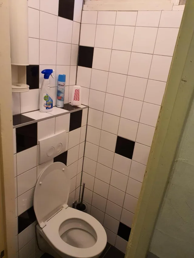 غرفة بسريرين منفصلين بحمام مشترك، Hotel Schroder 5/6