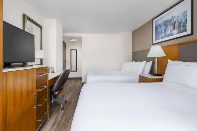 غرفة بسرير مزدوج بإطلالة، Doubletree Hotel New York City Chelsea 2/4