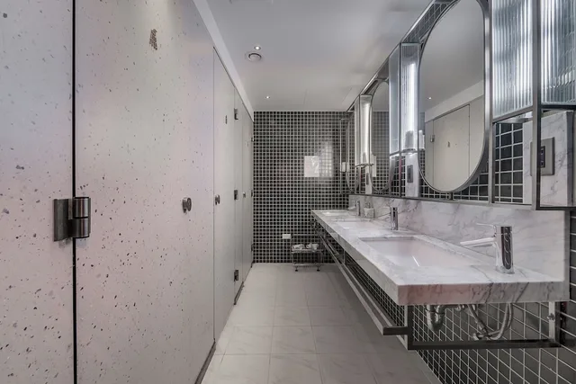 سكن مشترك مختلط بثمانية أسرّة بحمام مشترك، Getcha Hostel & Bistro 2/4
