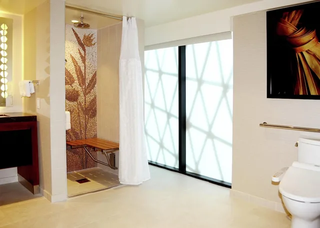 جناح بسرير كينج بغرفة نوم واحدة لذوي الإعاقة، Hokulani Waikiki By Hilton Grand Vacations 6/6