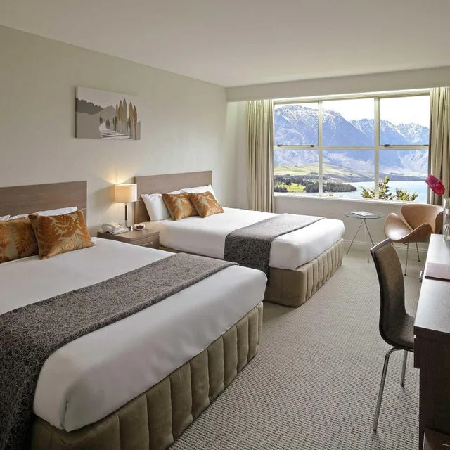 غرفة قياسية بسريرين كوين بإطلالة على البحيرة، Movenpick Queenstown 2/6