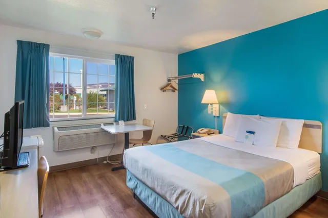 غرفة بسرير كوين لذوي الإعاقة، Motel6 The Dalles, OR 5/10