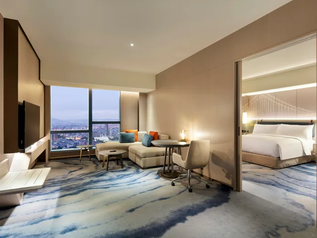 جناح بريميوم بسرير كينج، Hilton Taipei Sinban 4/5