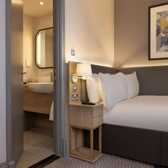 غرفة مفردة، Hilton Nottingham 2/11