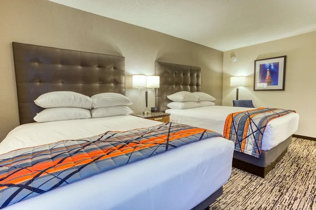 غرفة بسريرين كوين، Drury Inn and Suites St Louis Collinsville 1/4