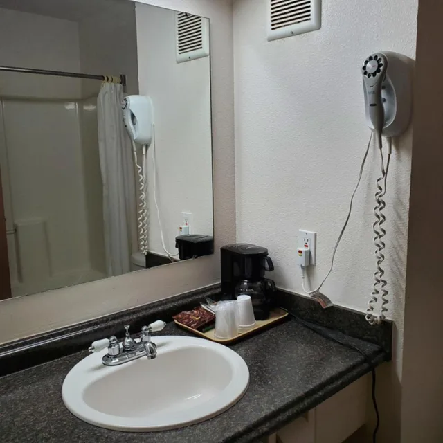 غرفة بسرير كوين لذوي الإعاقة، Bellis Inn Bellingham (ex Rodeway Inn) 6/7