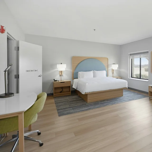 استوديو بسرير كينج لذوي الإعاقة، Hampton Inn & Suites Pharr, TX 3/8