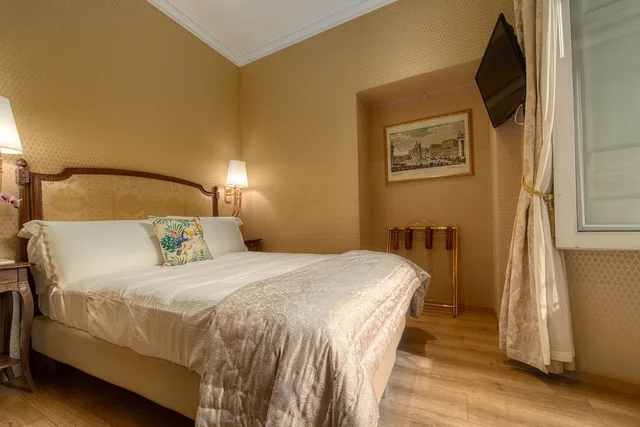 غرفة بسرير كوين، BQ House Trevi Luxury Rooms 1/5