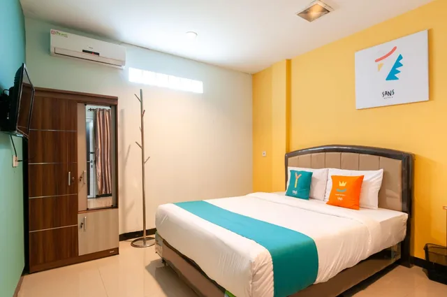 Deluxe, Double Bed, Sans Hotel Finest Medan 2/7