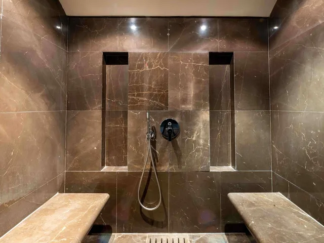 جناح ملكي بسرير مزدوج، Movenpick Hotel Beirut 3/7
