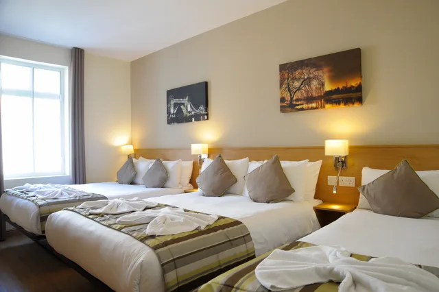 غرفة قياسية رباعية، Kings Cross Inn Hotel 1/1