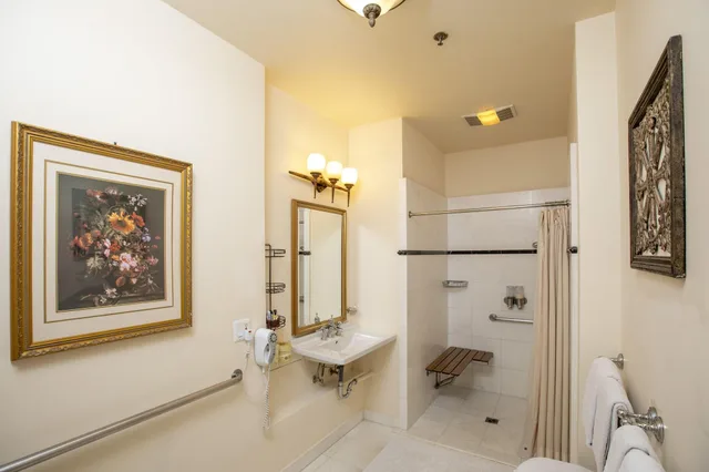 غرفة سوبيريور ثلاثية لذوي الإعاقة، The Washington Square Inn 5/5