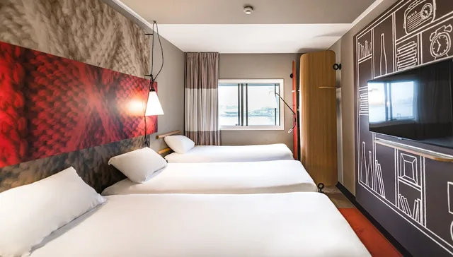 غرفة بثلاثة أسرّة، Ibis Amsterdam Centre Hotel 6/10