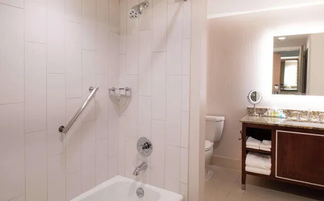 غرفة كبيرة بسريرين كوين، Doubletree By Hilton Hotel Portland 8/9