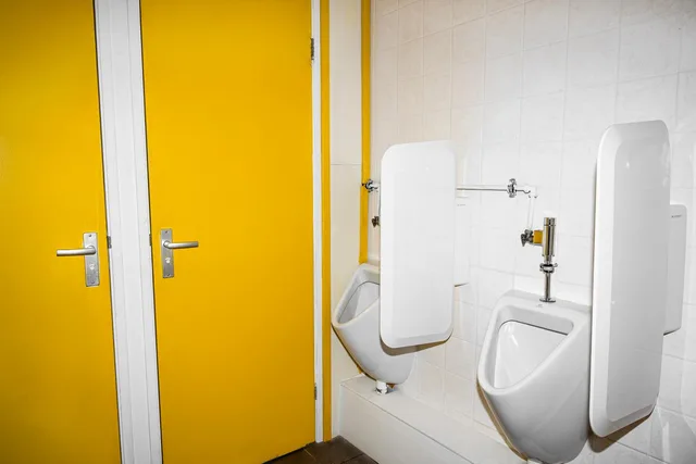 غرفة بسرير فردي بحمام مشترك، Amsterdam Teleport Hotel 2/4