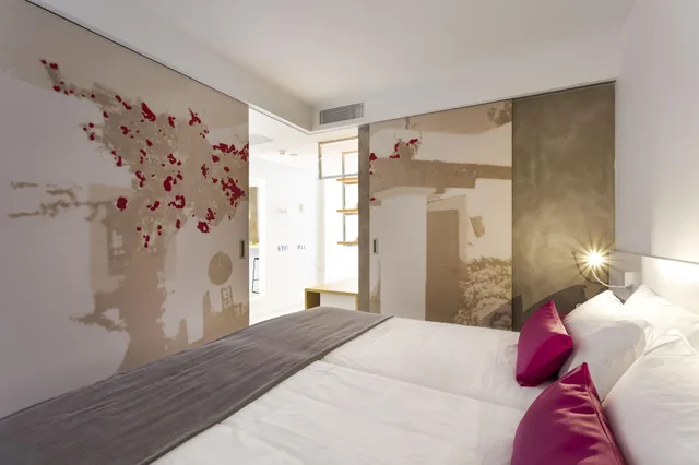 جناح جونيور بإطلالة، One Ibiza Suites 1/7