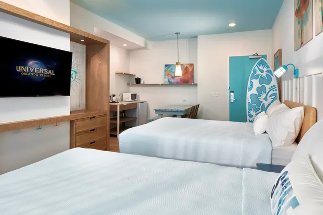 جناح بإطلالة على المسبح بغرفتي نوم، Universal's Endless Summer Resort - Surfside Inn and Suites 1/5