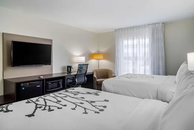 غرفة بسريرين كوين، Sleep Inn & Suites Houston Westchase - Little Saigon 3/5