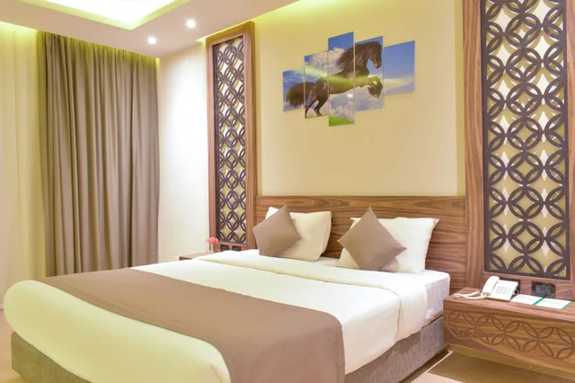 غرفة سوبيريور بسرير كينج بإطلالة على الحديقة مع أريكة، Jasmine Palace Resort and Spa 2/10