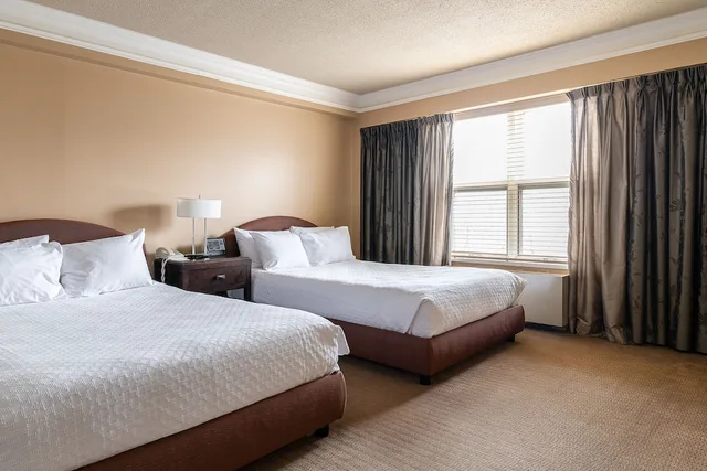 جناح بسريرين مزدوجين مع أريكة، Hotel Le Bonne Entente 1/1