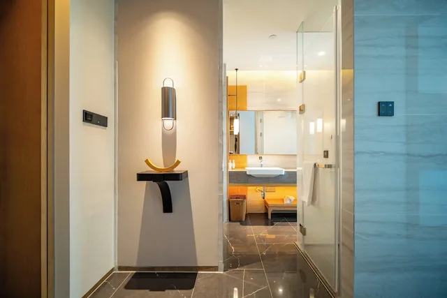غرفة بريميوم بثلاثة أسرّة، Holiday Inn Ningbo Xiangshan Damu Bay Hotel 1/1