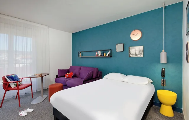 غرفة قياسية بسرير مزدوج مع أريكة، ibis Styles Clermont Ferrand Gare 2/6