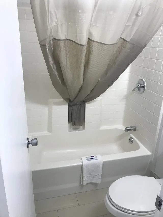 غرفة قياسية بسرير كينج لذوي الإعاقة، Motel6 Van Buren, AR 6/10