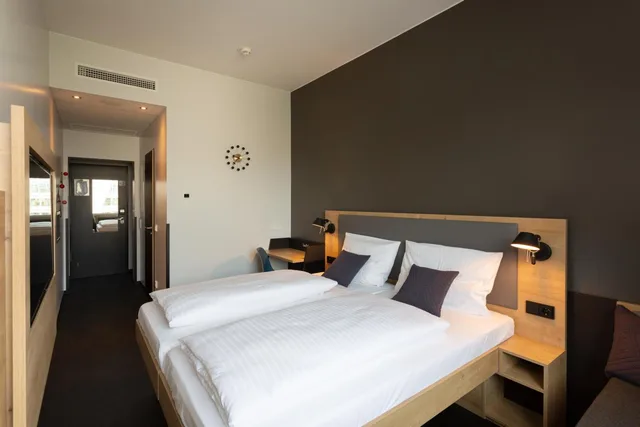 غرفة ثلاثية، Aletto Kudamm Hotel Hostel 5/10