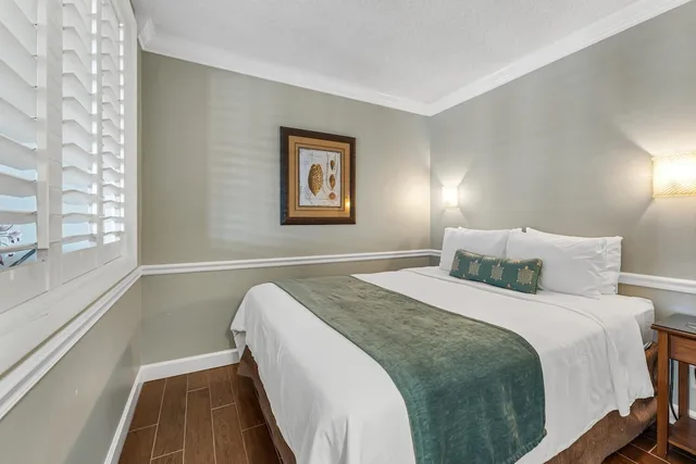 جناح جونيور بسرير كوين وسريرين منفصلين بإطلالة على الشاطئ، Vanderbilt Beach Resort 1/2