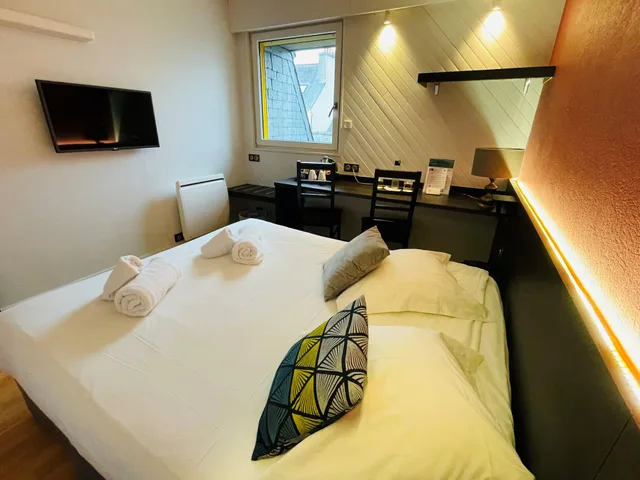 Comfort, Double Bed, Land View، Hotel De France 4/10